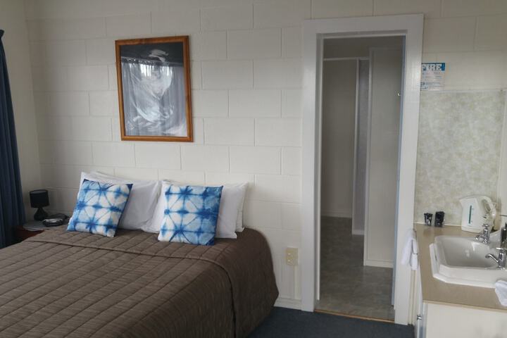 Room 17 of 86