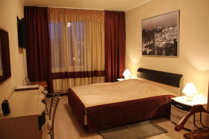 Room 9 of 96