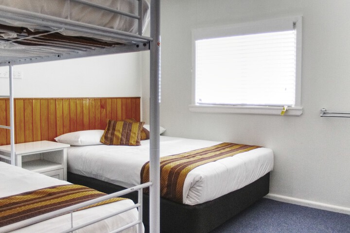 Room 7 of 25
