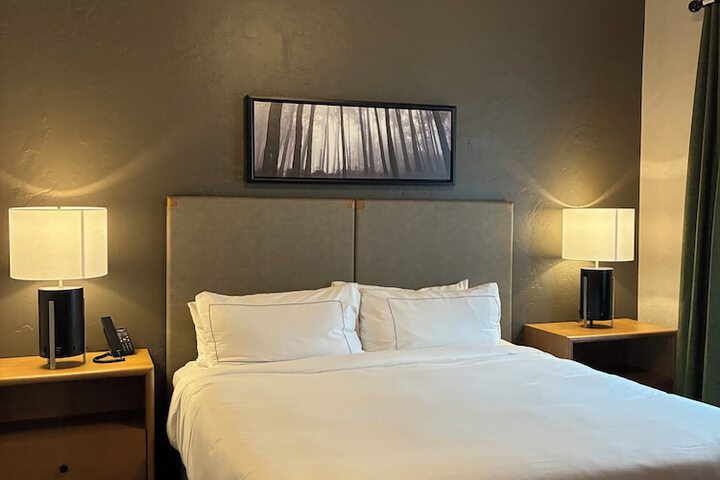 Room 18 of 86