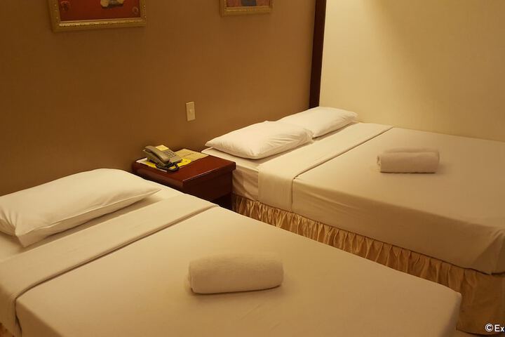 Room 16 of 62