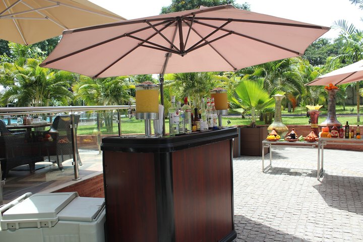 Hotel Exterior 41 of 44