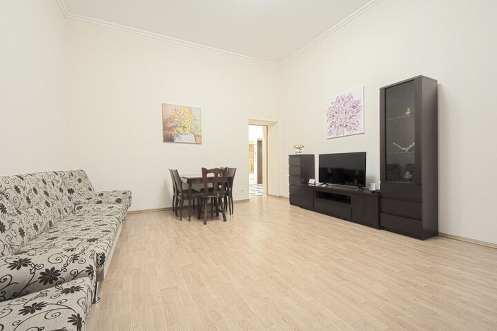 Room 18 of 39