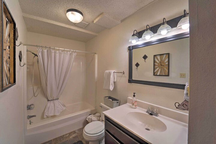 Room 16 of 30