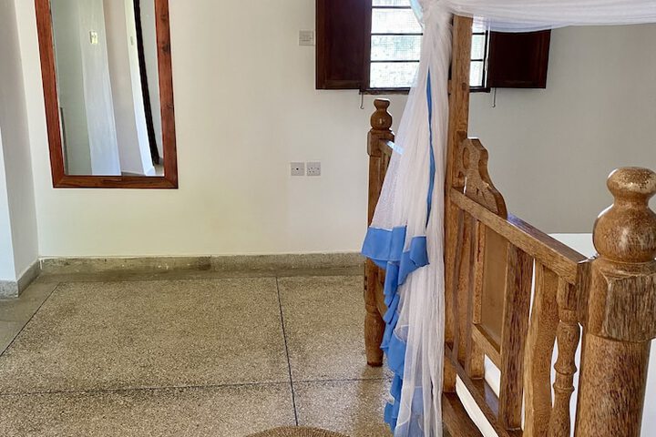 Room 19 of 92