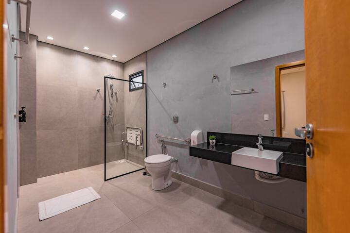 Room 52 of 82