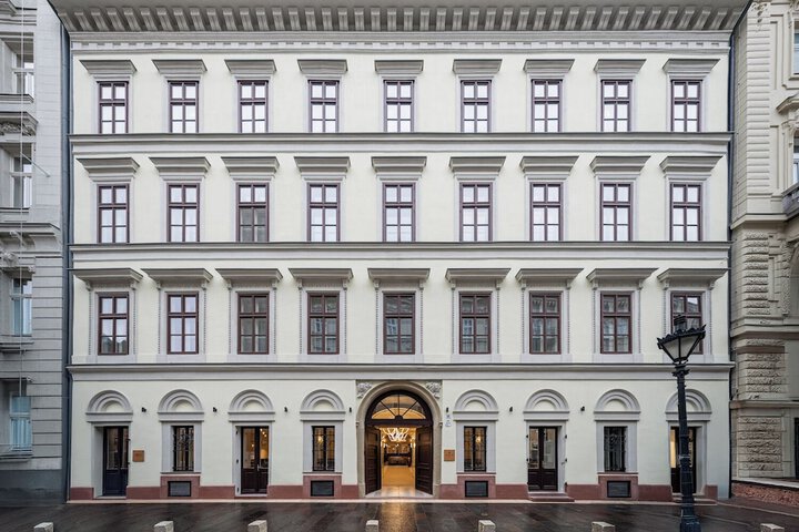 Hotel 88 of 89