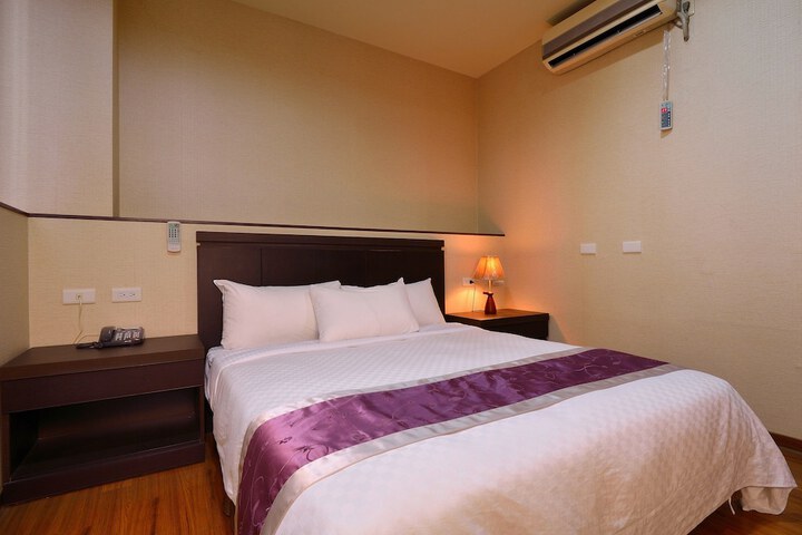Room 17 of 47