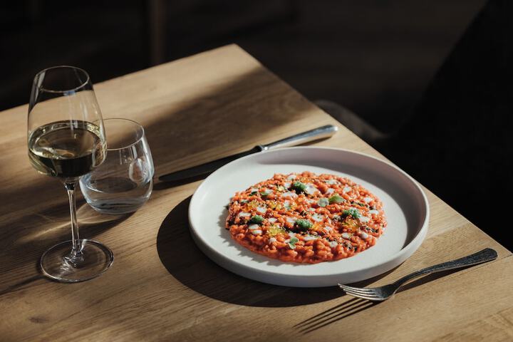 Dining 72 of 78