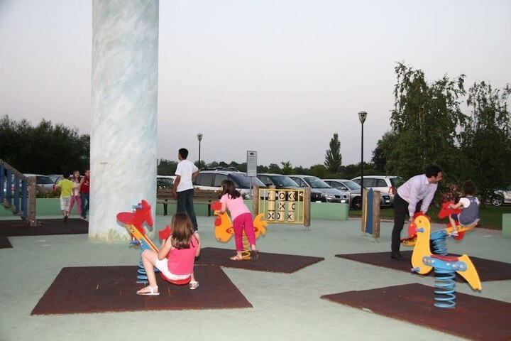 Childrens Activities 42 of 120