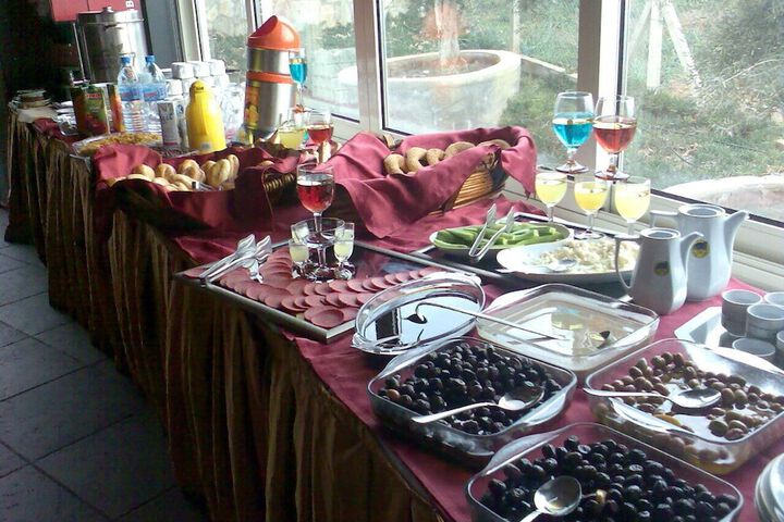 Dining 37 of 62