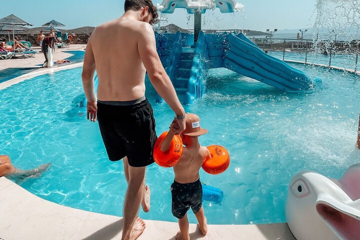 Pool 77 of 102
