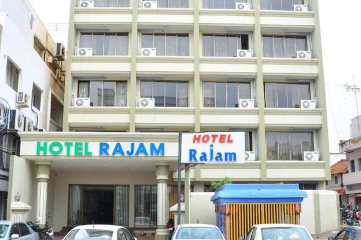 Hotel Rajam