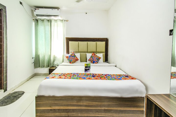 Room 3 of 12