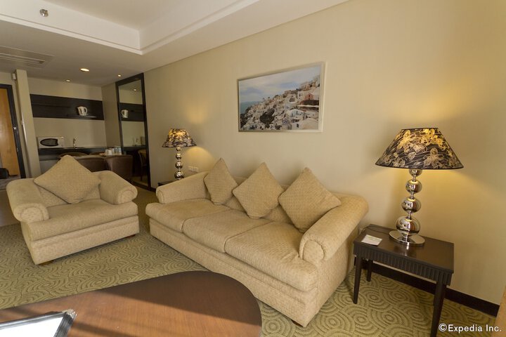 Room 45 of 95