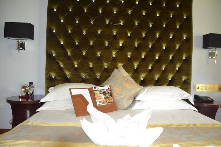 Room 3 of 13