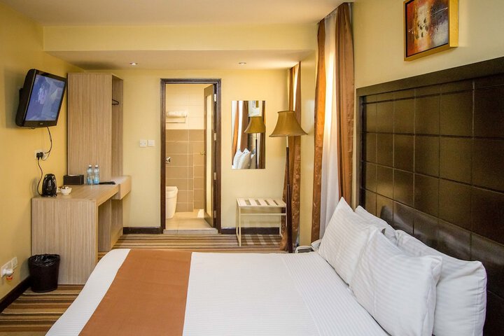 Room 6 of 149