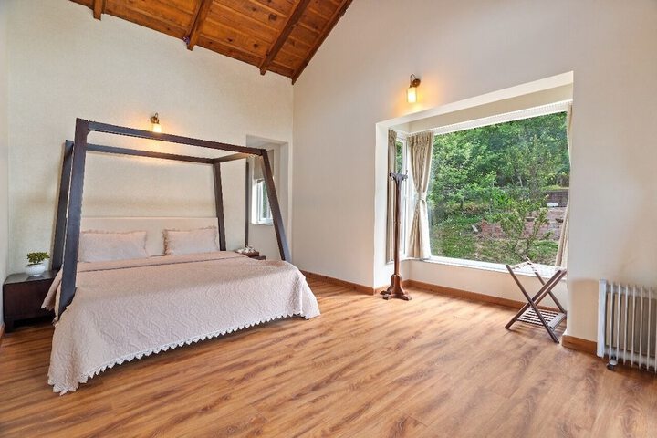 Room 2 of 54