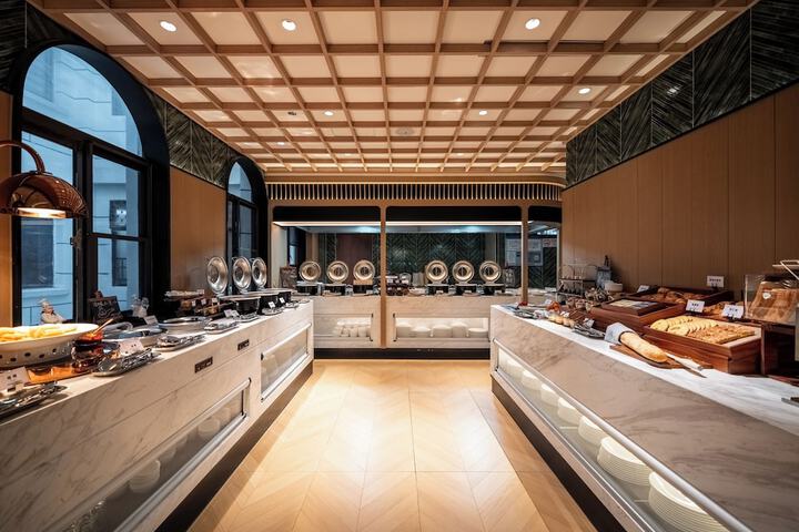Breakfast/Coffee Service 108 of 141
