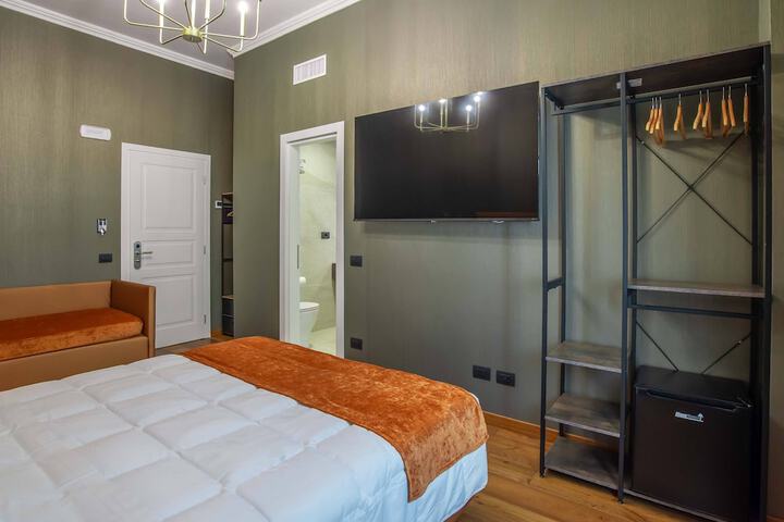 Room 45 of 97