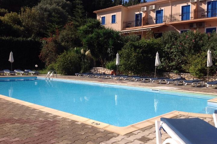 Hotel Pool