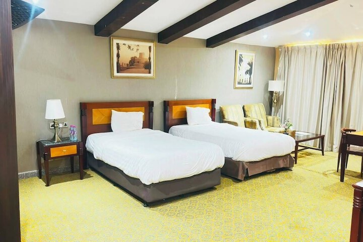 Room 28 of 85
