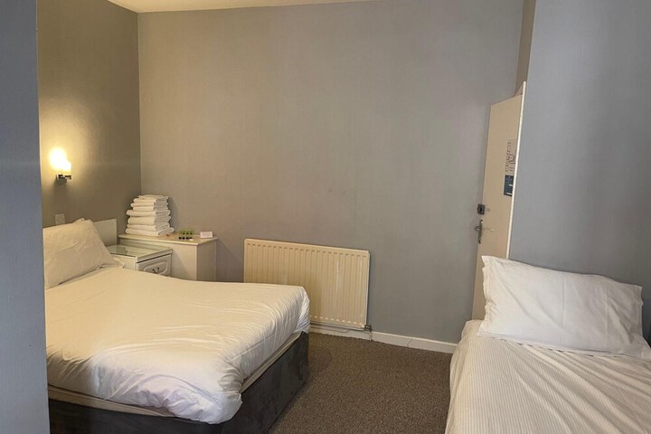 Room 15 of 47