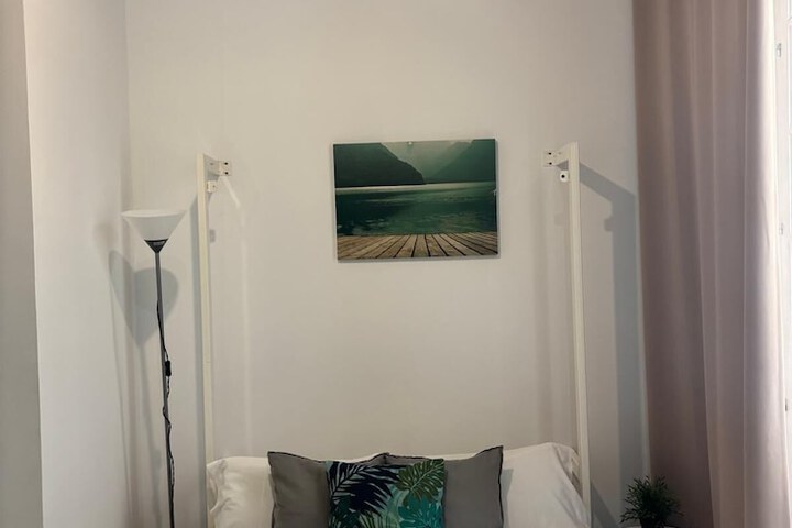 Room 35 of 52