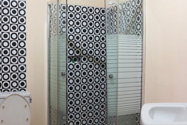 Room 72 of 122