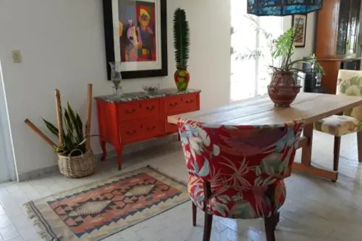 Room 6 of 22