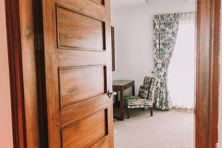 Room 9 of 64