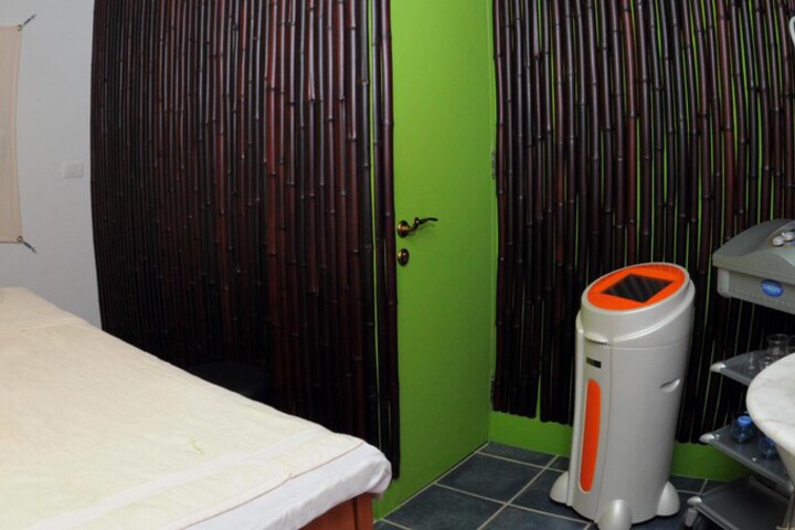 Room 32 of 81