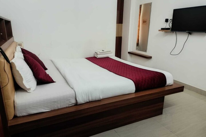 Room 30 of 94