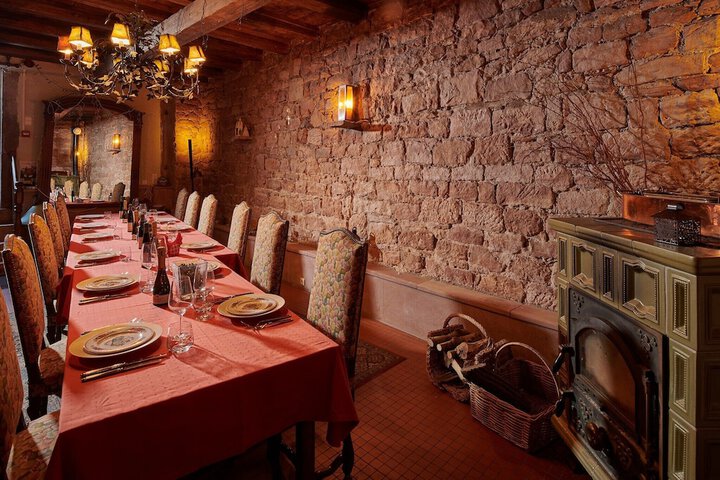 Dining 24 of 36
