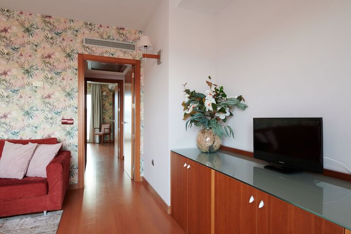 Room 65 of 186