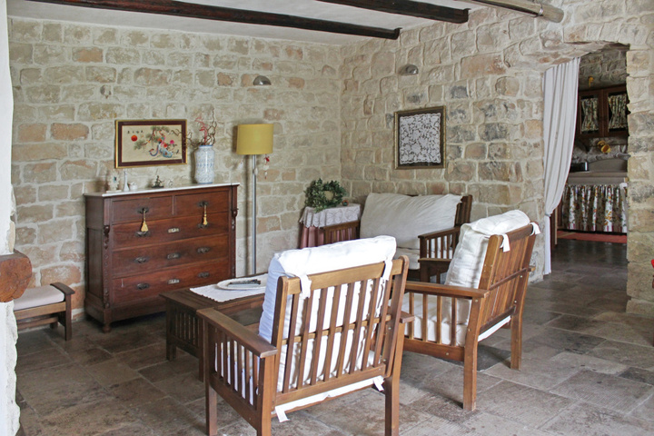 Room 2 of 14