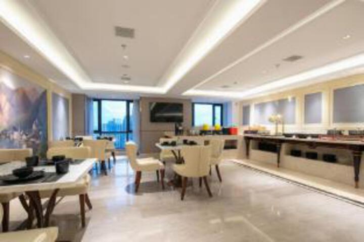Guoman Esports Hotel (Changsha Xingsha Zhongmao City Branch)