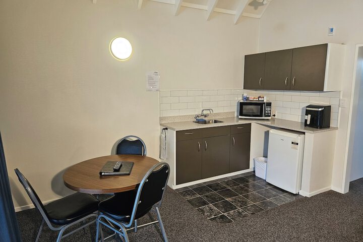 Room 42 of 63