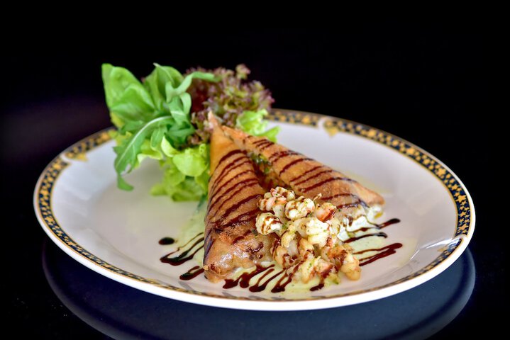 Dining 219 of 411