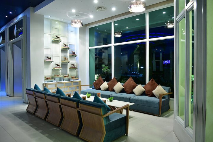 Hotel Interior 7 of 143