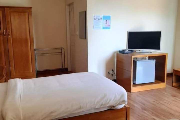 Room 10 of 23