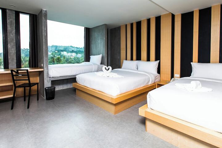 Room 5 of 26