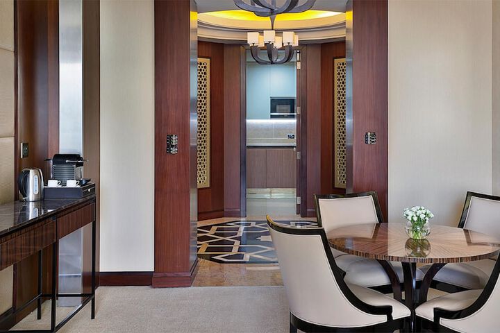 Room 48 of 113