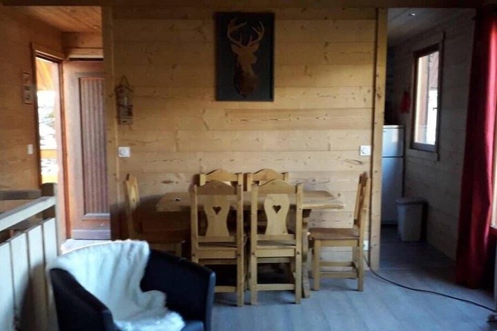 Room 4 of 38
