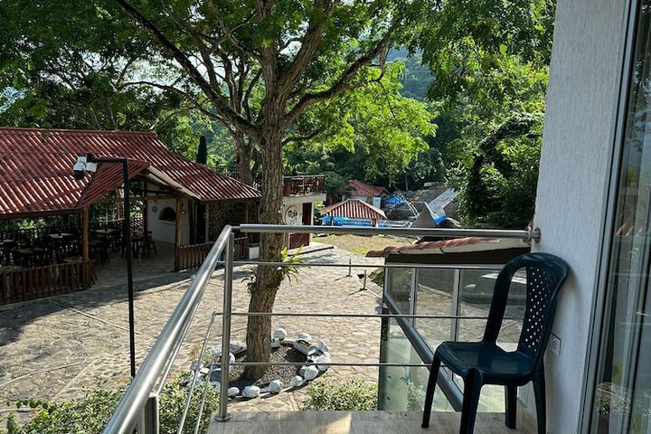 Complejo Turístico Hotel Ganbare in Villeta