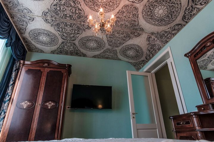 Room 55 of 131
