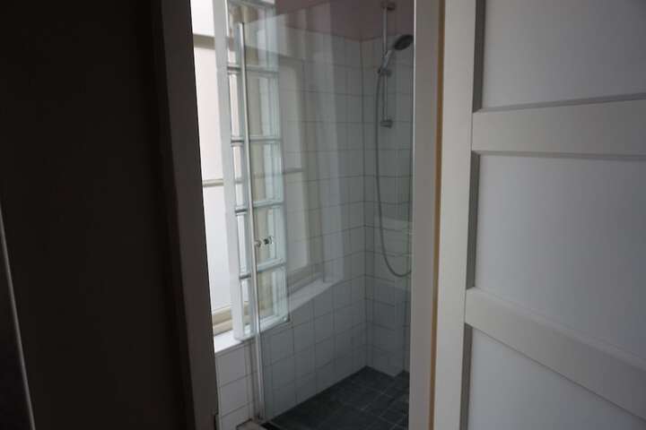 Room 21 of 21