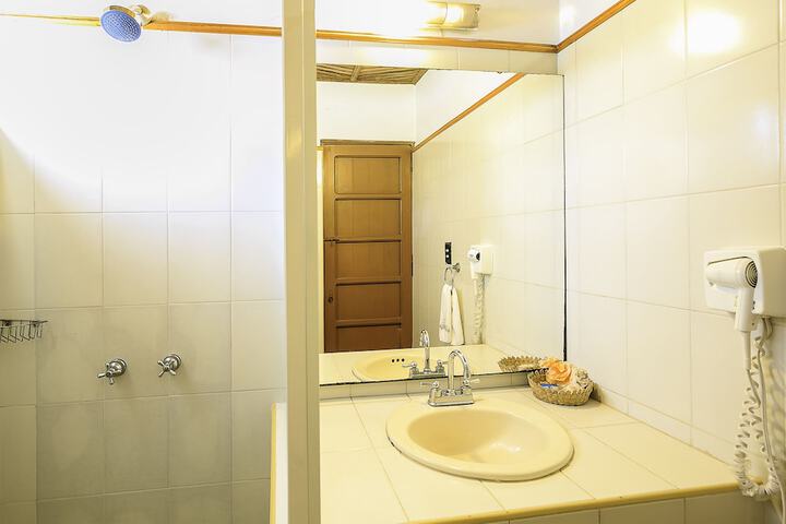 Clean Restrooms