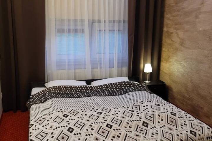 Room 13 of 41
