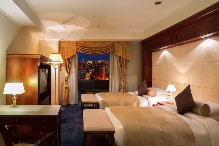 Room 17 of 118